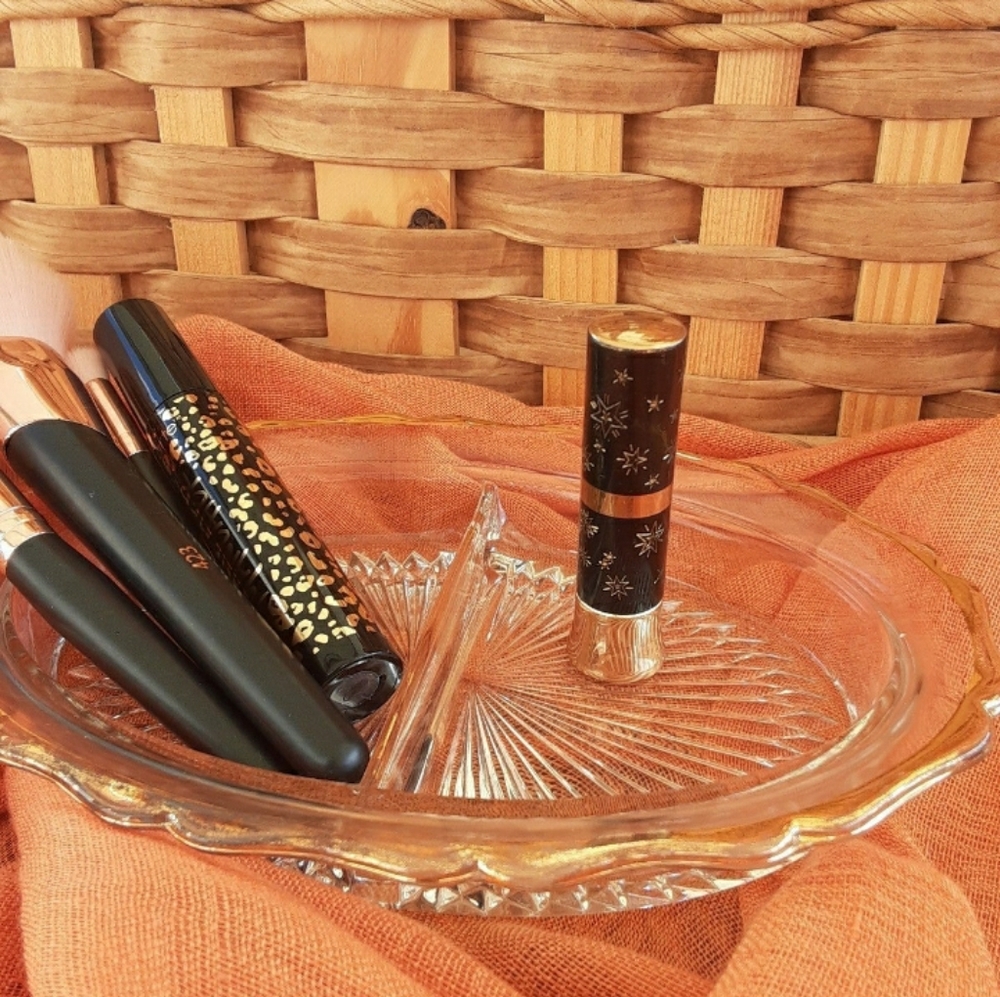 Vintage Dura-Gloss Gold Stars Lipstick Tube